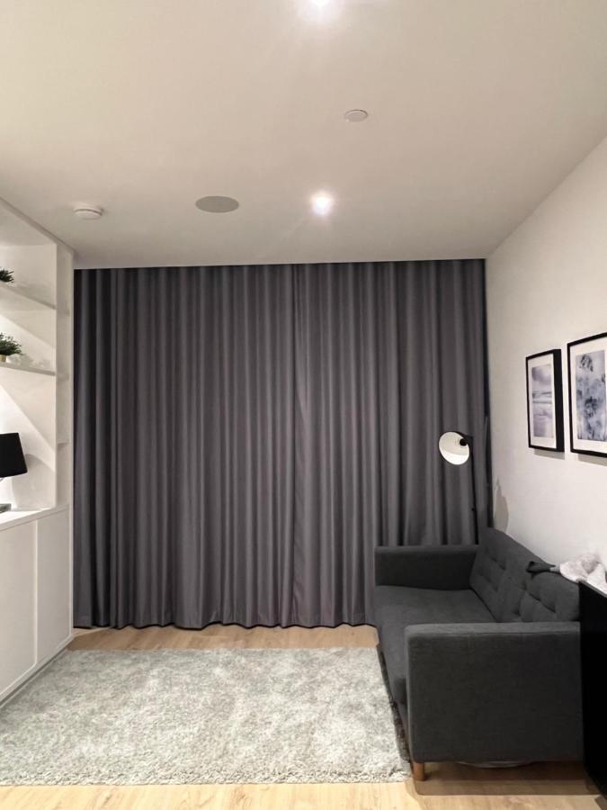 London Luxxe Suites & Apartments - London Heathrow Airport, Terminal 1 2 3 4 5 هيثرو المظهر الخارجي الصورة