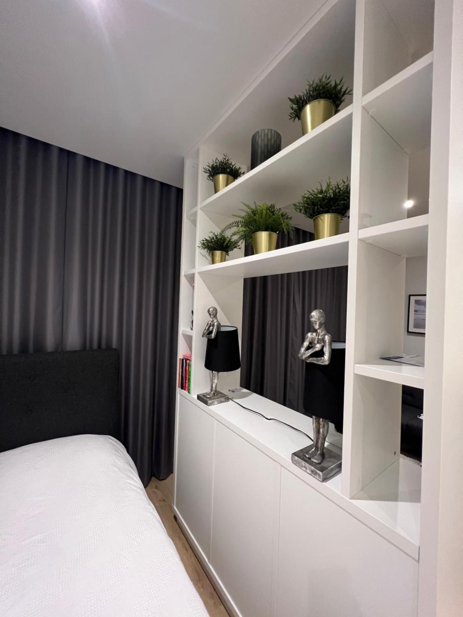 London Luxxe Suites & Apartments - London Heathrow Airport, Terminal 1 2 3 4 5 هيثرو المظهر الخارجي الصورة