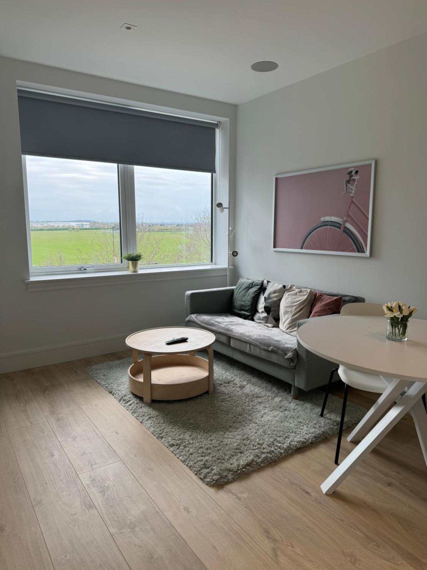 London Luxxe Suites & Apartments - London Heathrow Airport, Terminal 1 2 3 4 5 هيثرو المظهر الخارجي الصورة